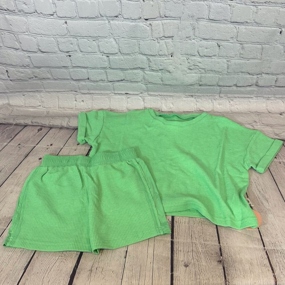 Remi and Friends Waffle Knit Shirt and Shorts Set - Picture 4 of 4